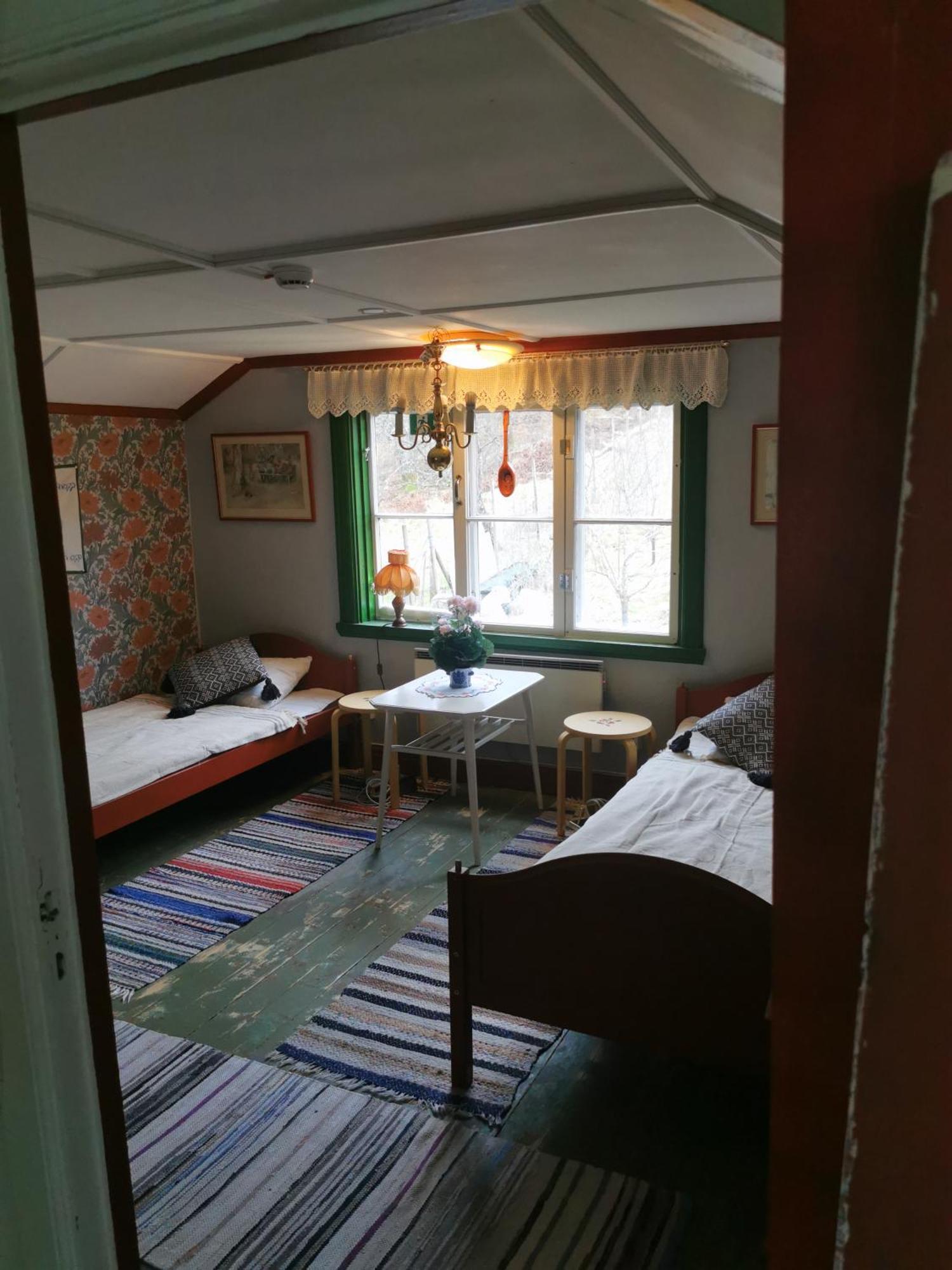 Bjoersjoeas Vildmark - Room In The Main House Olofstorp Экстерьер фото